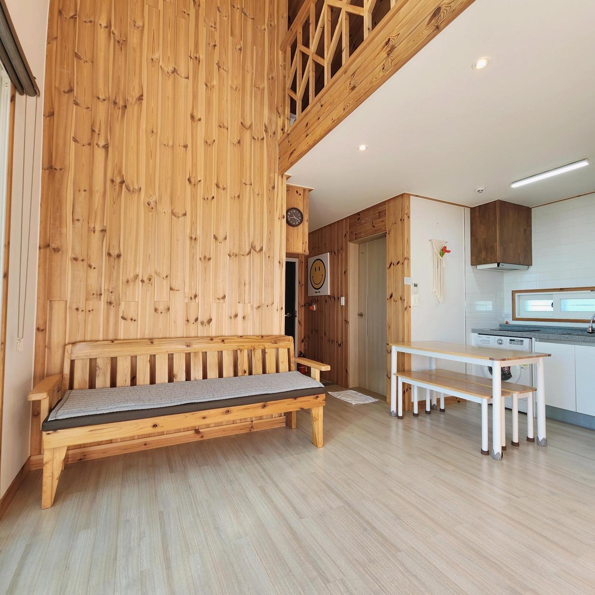 Jeju 542 Pension Seogwipo Exterior foto