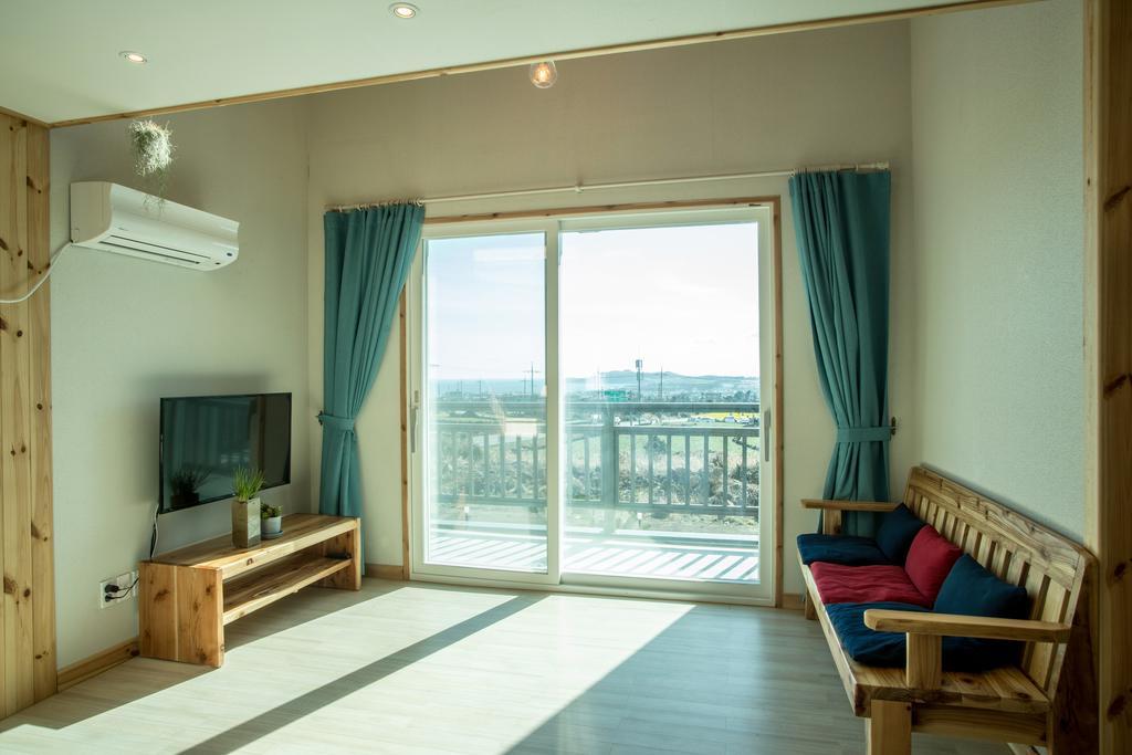 Jeju 542 Pension Seogwipo Quarto foto