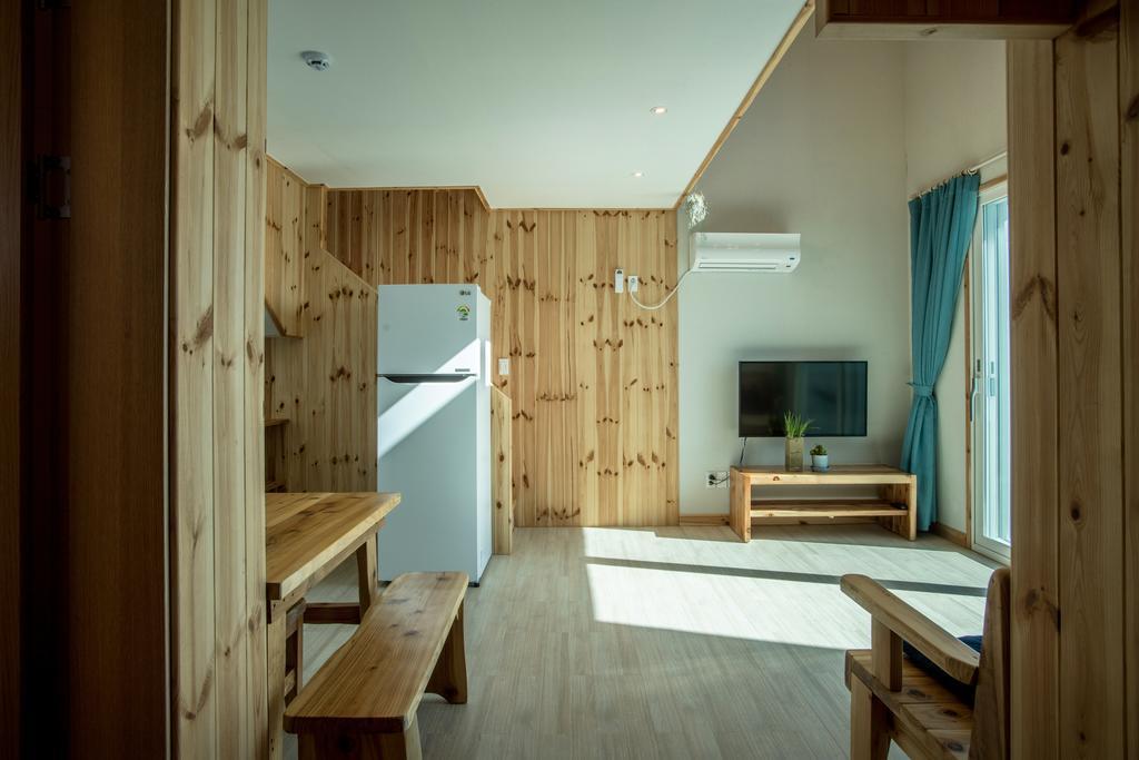 Jeju 542 Pension Seogwipo Quarto foto