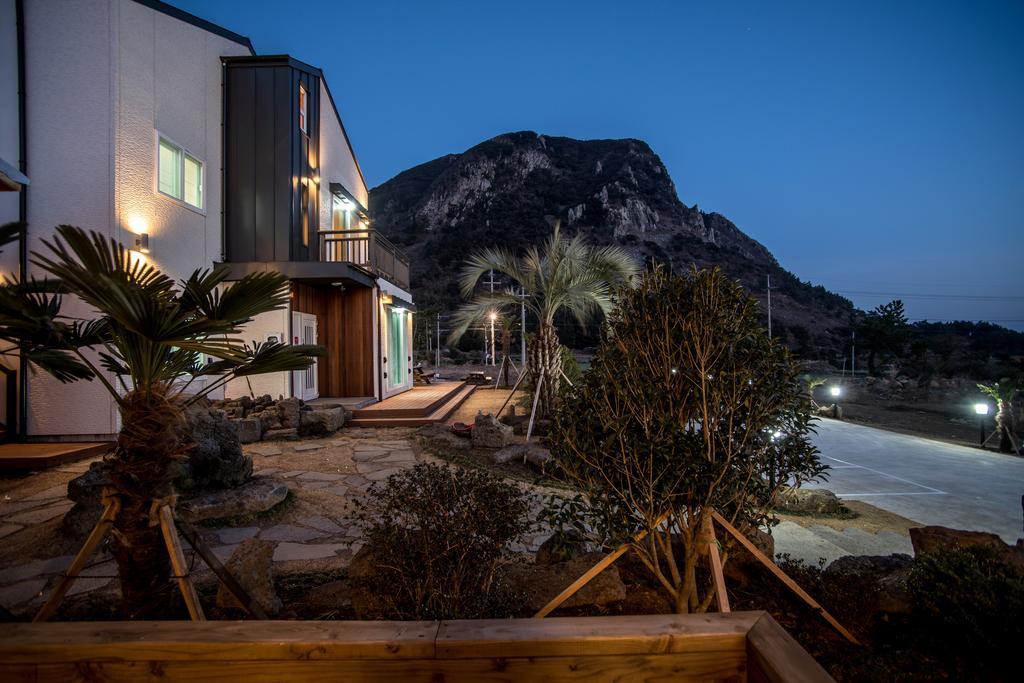 Jeju 542 Pension Seogwipo Quarto foto